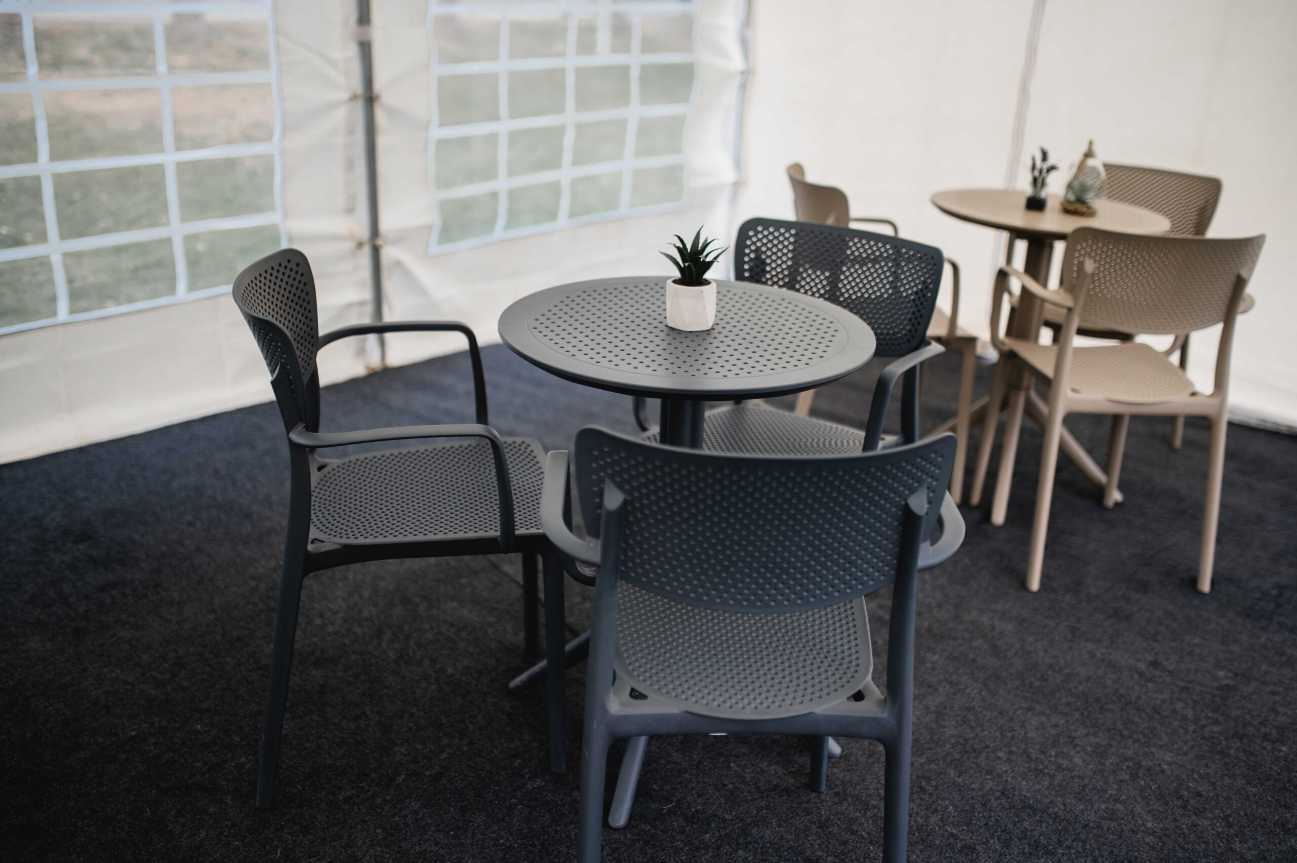 Összecsukható_asztal_kék_optimized